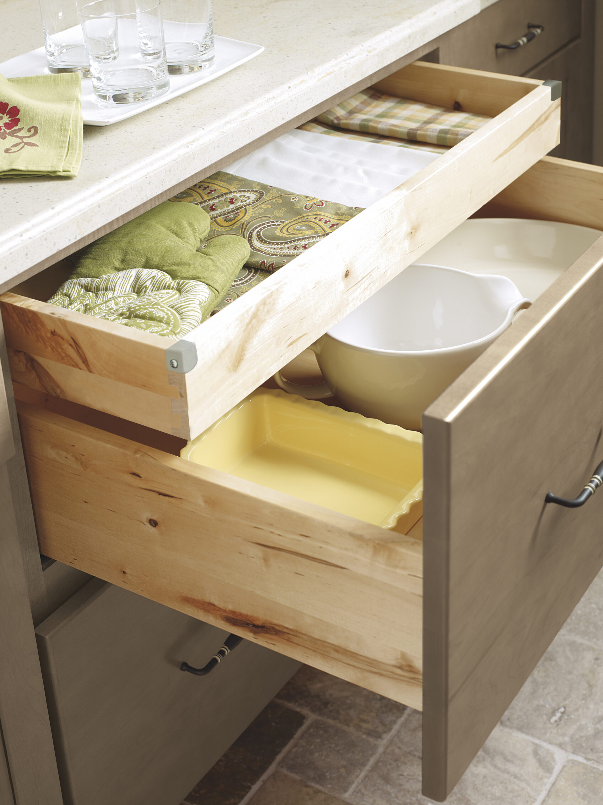 Double Drawer